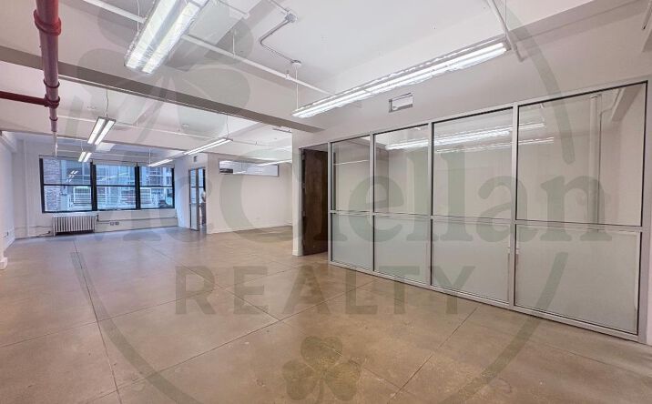 Pictures of Office property located at West 38th Street, New York, NY 10018 for lease - image #1