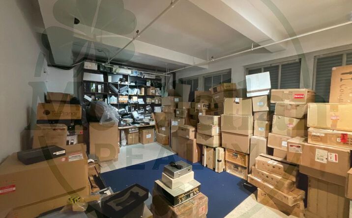 Pictures of Office property located at West 27th Street, New York, NY 10001 for lease - image #1