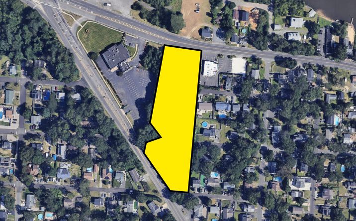 Pictures of Retail property located at 879 Mantoloking Rd, Brick Township, NJ 08723 for lease - image #1