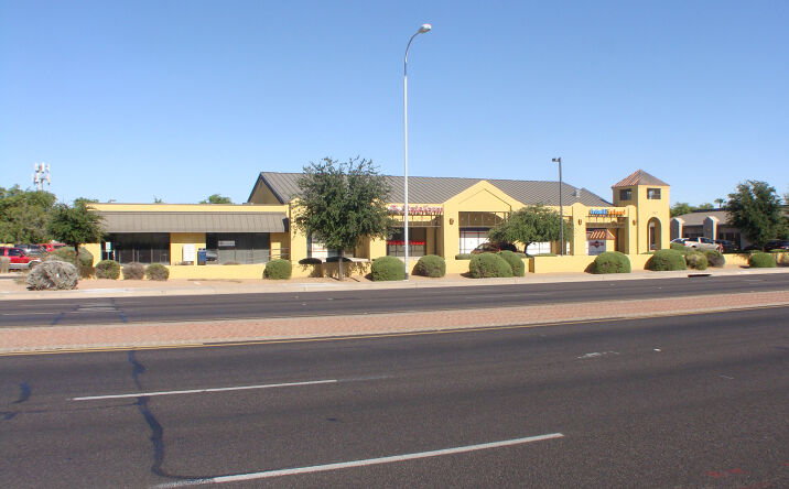 Pictures of Retail, Office, Industrial property located at 1727 N Arizona Ave, Chandler, AZ 85225 for lease - image #1