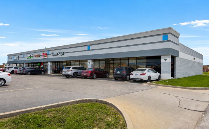 Pictures of Retail property located at 1203 W FERDON ST, LITCHFIELD, IL 62056 for lease - image #1