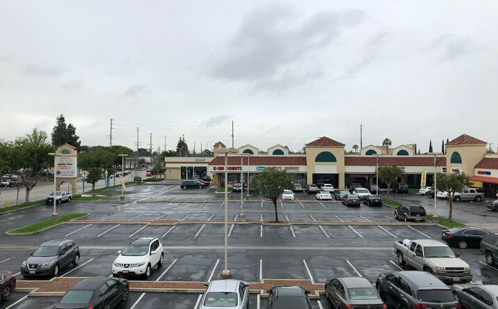 Pictures of Retail property located at 8527 Alondra Blvd, Paramount, CA 90723 for lease - image #1