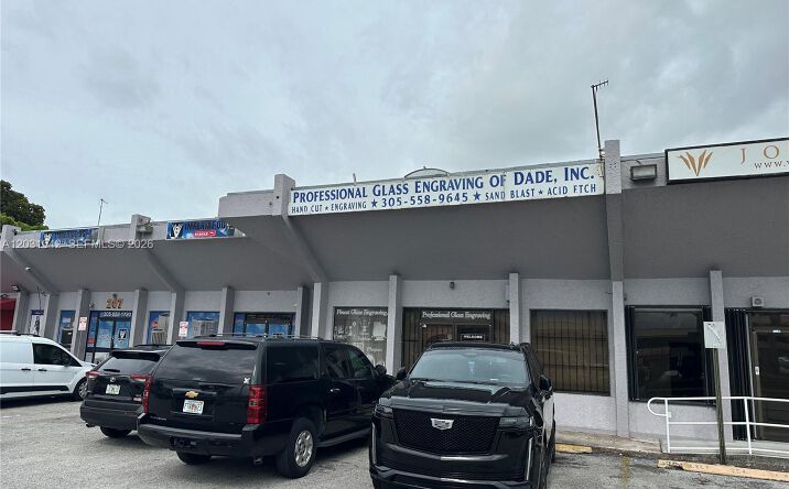 Pictures of Industrial, Retail, Office property located at 3960 W 16th Ave # 205, Hialeah, FL 33012 for lease - image #1