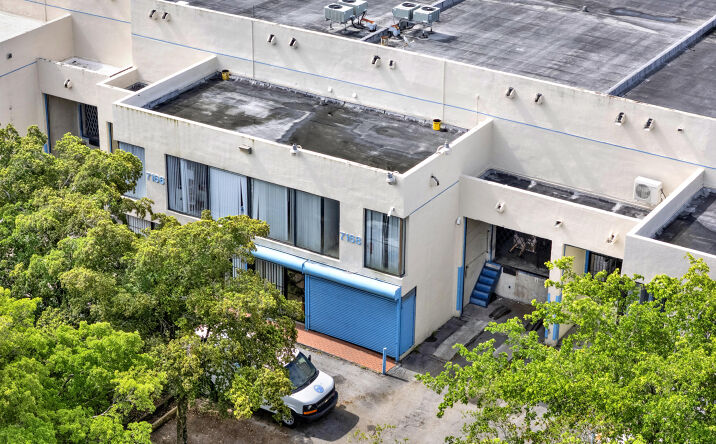 Pictures of Office, Retail, Industrial property located at 7168 NW 50th Street, Miami, FL 33166 for lease - image #1