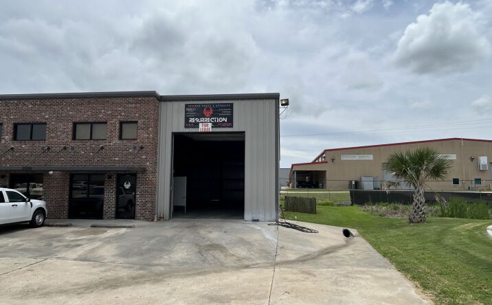 Pictures of Retail property located at 220 Saint Nazaire Road, Broussard, LA 70518 for lease - image #1