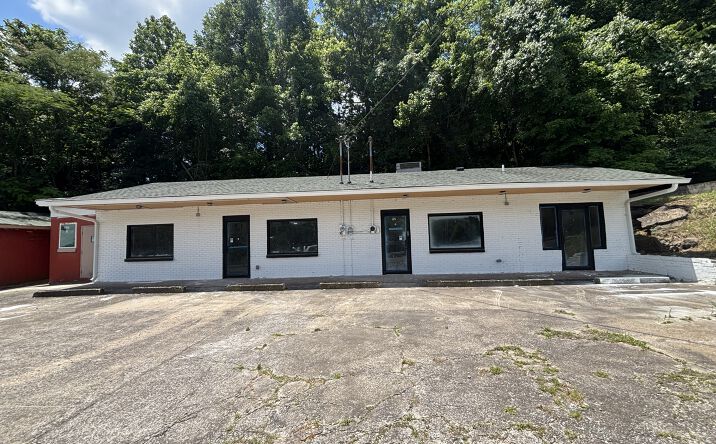 Pictures of Retail property located at 90 Providence Boulevard, Clarksville, TN 37042 for lease - image #1