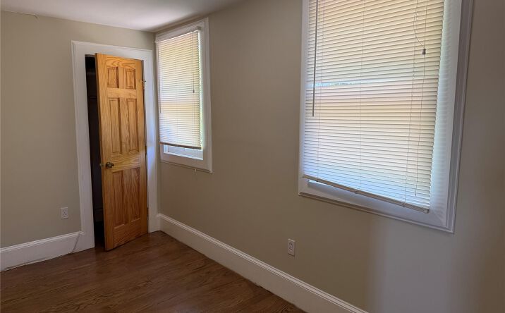 Pictures of Office property located at 54 N Broadway Room 3, Tarrytown, NY 10591 for lease - image #1