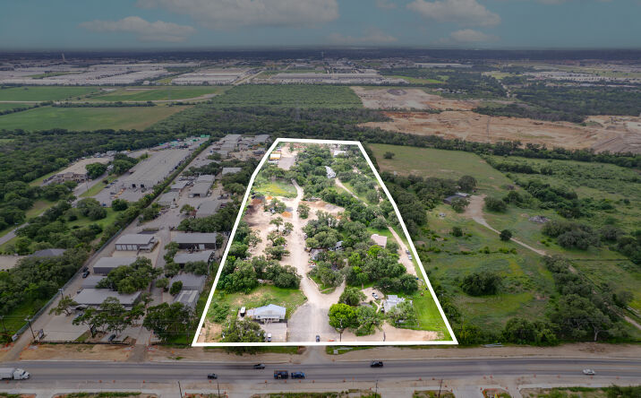 Pictures of Industrial, Office, Retail property located at 18816 Fm 2252, San Antonio, TX 78266 for lease - image #1