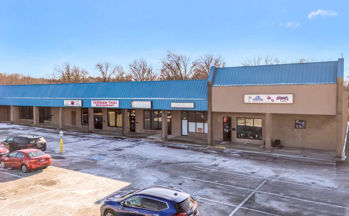 Pictures of Retail property located at 4761-4771 Mahoning Ave, Austintown, OH 44515 for lease - image #1