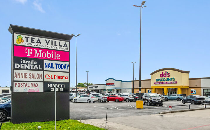 Pictures of Retail property located at 6862 South Texas 6, Houston, TX 77083 for lease - image #1