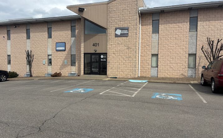 Pictures of Retail, Office property located at 401 Smith Dr, Cranberry Township, PA 16066 for lease - image #1