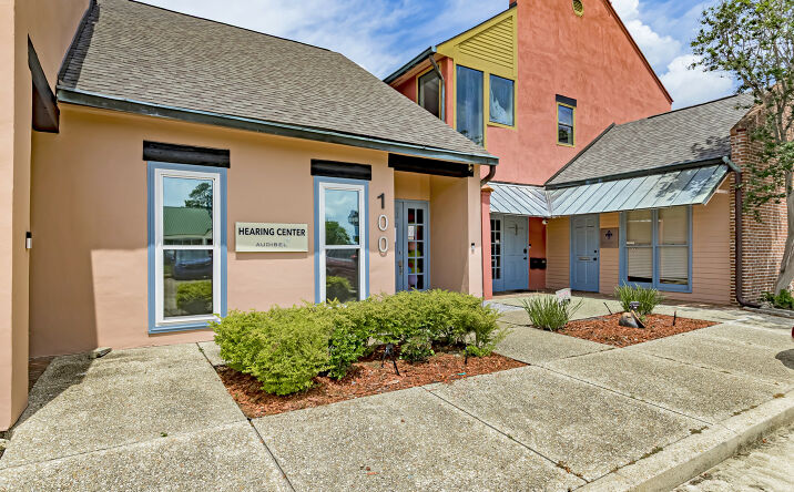 Pictures of Office property located at 8414 Bluebonnet Blvd, Baton Rouge, LA 70810 for lease - image #1