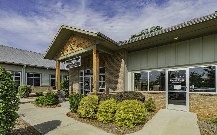 Pictures of Retail property located at 8851 MACON HWY, ATHENS, GA 30606-5282 for lease - image #1
