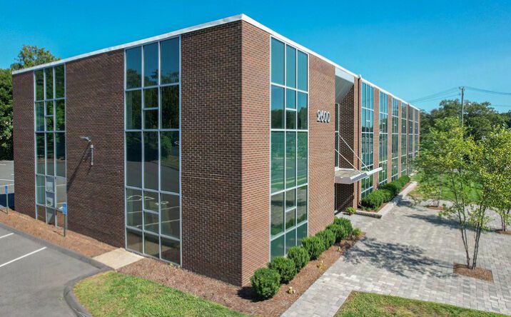 Pictures of Retail, Office, Industrial property located at 2600 Dixwell Avenue, Hamden, CT 06514 for lease - image #1