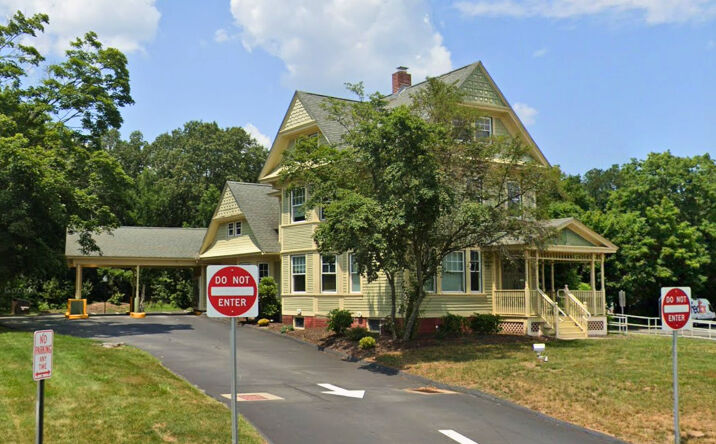 Pictures of Retail, Office, Industrial property located at 2584 Dixwell Avenue, Hamden, CT 06514 for lease - image #1