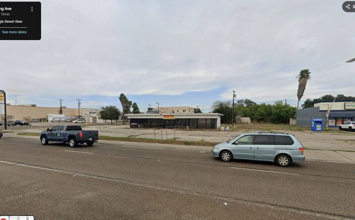 Pictures of Retail, Office property located at 606 East King Avenue, Kingsville, TX 78363 for lease - image #1