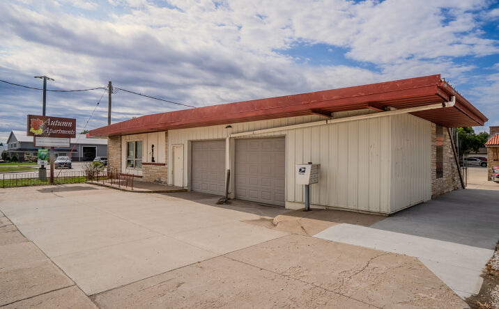 Pictures of Retail, Office property located at 445 W 23RD ST, FREMONT, NE 68025 for lease - image #1
