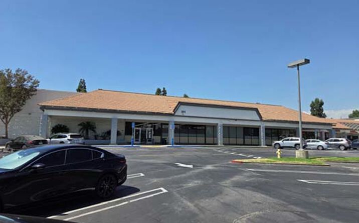 Pictures of Retail property located at 311 S MOUNTAIN AVE, UPLAND, CA 91786-7032 for lease - image #1