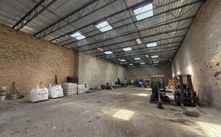 Pictures of Industrial property located at 4627 W Huron Street, Chicago, IL 60644 for lease - image #1