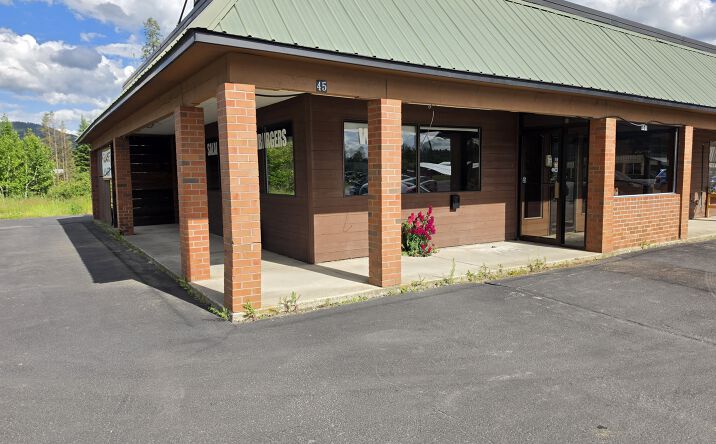Pictures of Retail, Office, Restaurant property located at 45 South McKinley Street, Priest River, ID 83856 for lease - image #1