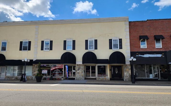 Pictures of Office property located at 620 S Madison St, Whiteville, NC 28472 for lease - image #1