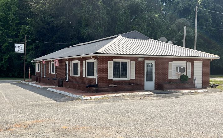 Pictures of Retail, Restaurant, Office property located at 2022 Shelton Avenue, Statesville, NC 28677 for lease - image #1