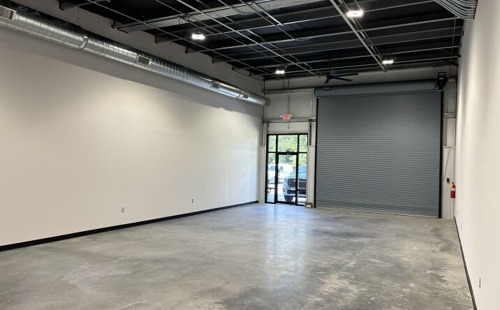 Pictures of Industrial, Office, Retail property located at 230 Casey's Lane, Flowood, MS 39232 for lease - image #1