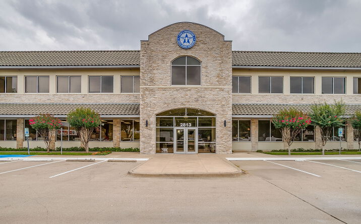 Pictures of Office property located at 2813 S Hulen, Fort Worth, TX 76109 for lease - image #1