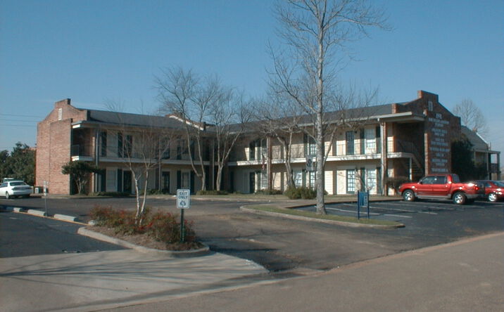 Pictures of Office property located at 1991 Lakeland Dr, Jackson, MS 39216 for lease - image #1