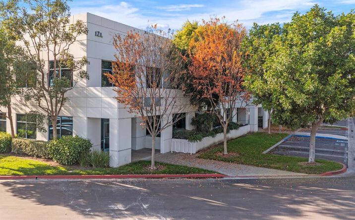 Pictures of Office property located at 12 Mauchly, Irvine, CA 92618 for lease - image #1