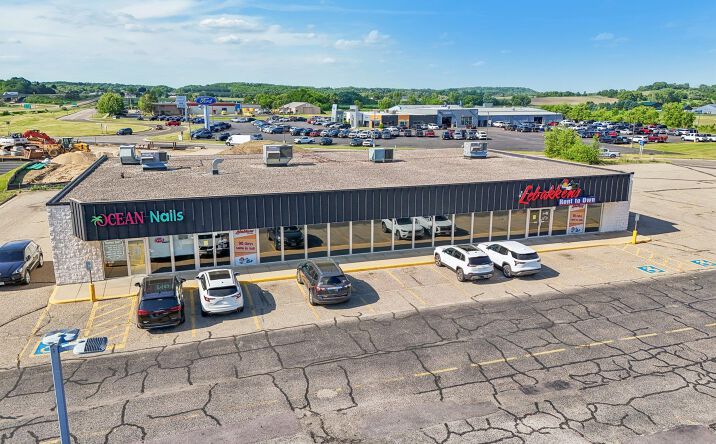Pictures of Retail, Industrial property located at 2955 New Pinery, Portage, WI 53901 for lease - image #1