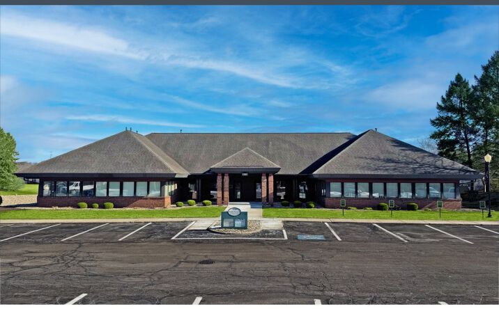 Pictures of Office property located at 3550 Park Place West, Mishawaka, IN 46545 for lease - image #1