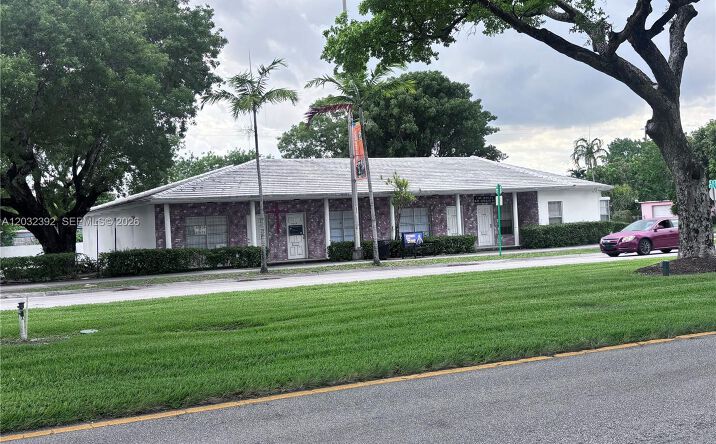Pictures of Office property located at 17280 NE 19th Ave, North Miami Beach, FL 33162 for lease - image #1