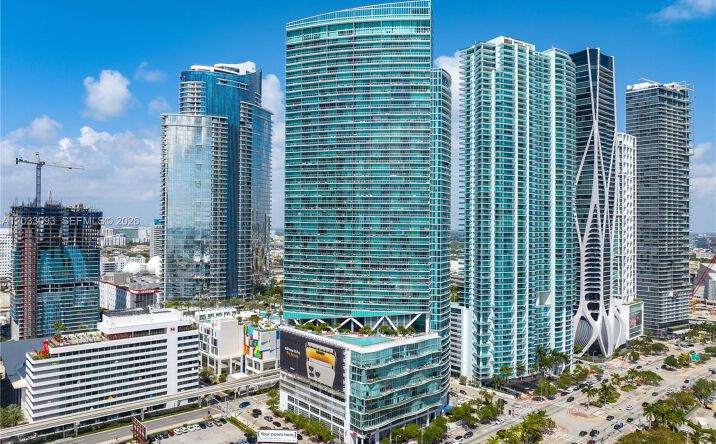 Pictures of Office property located at 888 Biscayne Blvd #CU8B, Miami, FL 33132 for lease - image #1