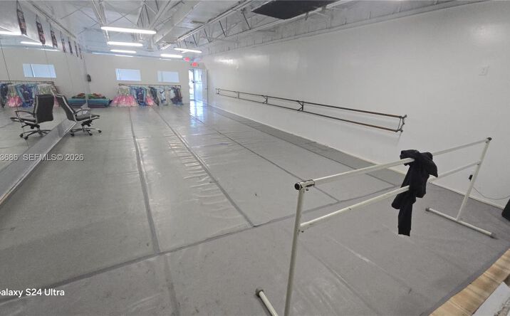 Pictures of Retail property located at 9220 SW 158 LN, Palmetto Bay, FL 33157 for lease - image #1