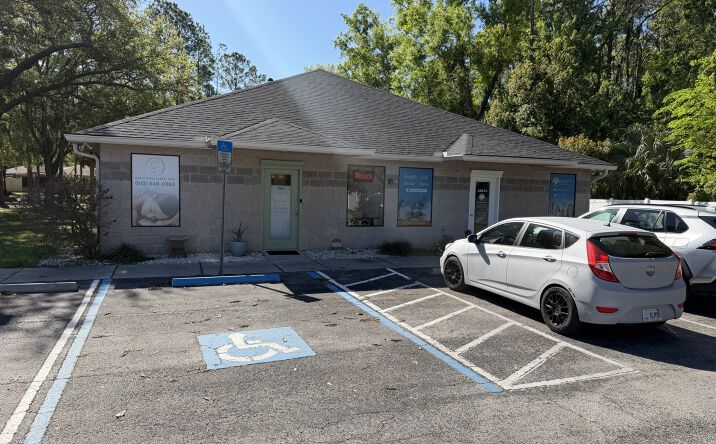 Pictures of Office property located at 26614 Magnolia Boulevard, Lutz, FL 33559 for lease - image #1