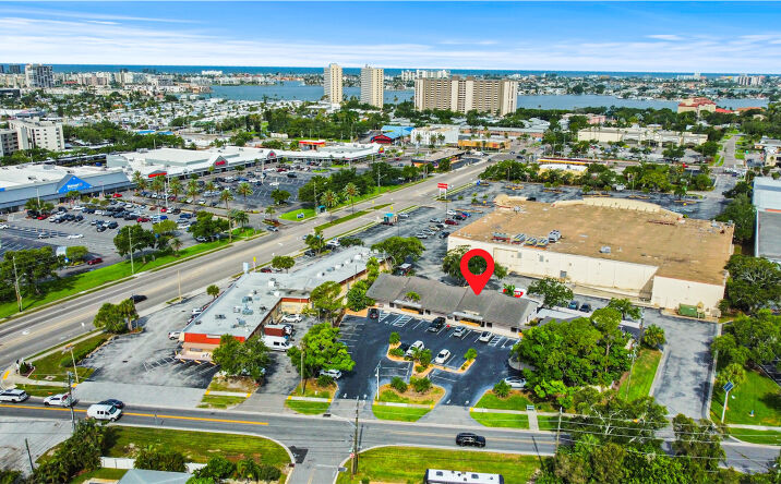 Pictures of Retail, Office, Special Purpose property located at 933 Oleander Way South, South Pasadena, FL 33707 for lease - image #1