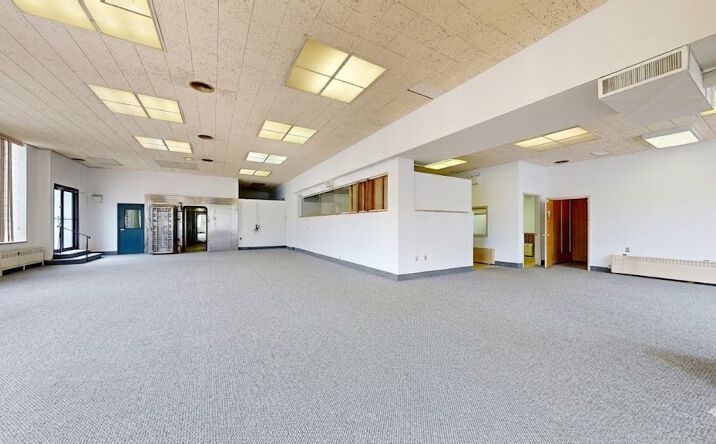Pictures of Retail, Office, Restaurant property located at 152 Grant Avenue, Vandergrift, PA 15690 for lease - image #1