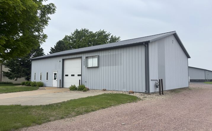 Pictures of Industrial property located at 1005 9th Avenue, Brandon, SD 57005 for lease - image #1