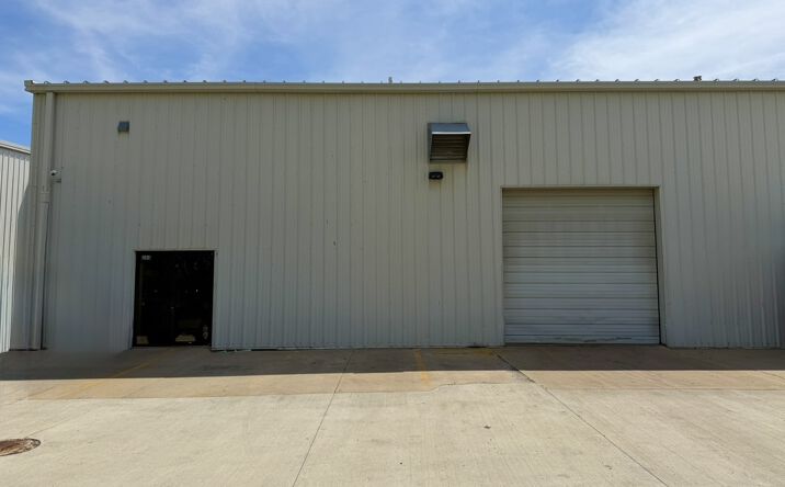 Pictures of Industrial property located at 3 Quest Drive, Unit 204, Bloomington, IL 61705 for lease - image #1
