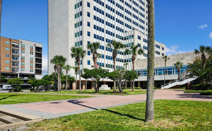 Pictures of Office property located at 841 Prudential Drive, 12th Floor, Jacksonville, FL 32207 for lease - image #1