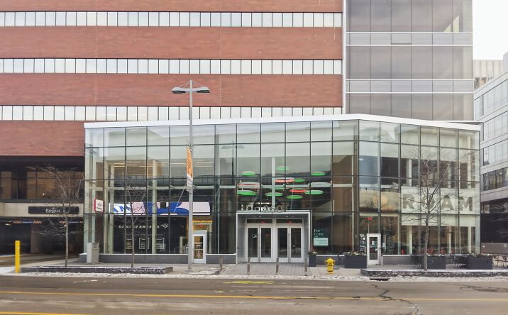 Pictures of Office property located at 250 Monroe NW, Suite 400, Grand Rapids, MI 49503 for lease - image #1