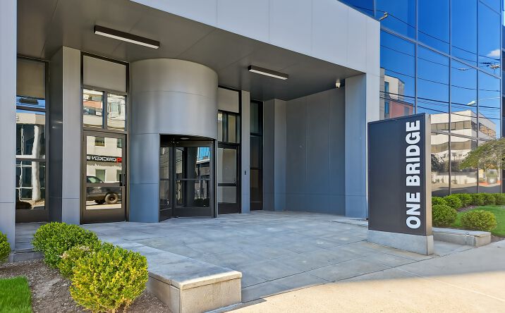 Pictures of Office property located at 1 Bridge Plaza, Suite 675, Fort Lee, NJ 07024 for lease - image #1