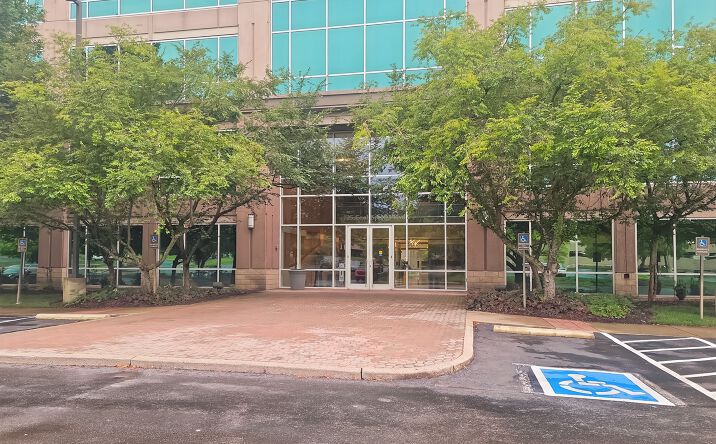 Pictures of Office property located at 725 Cool Springs, Suite 600, Franklin, TN 37067 for lease - image #1
