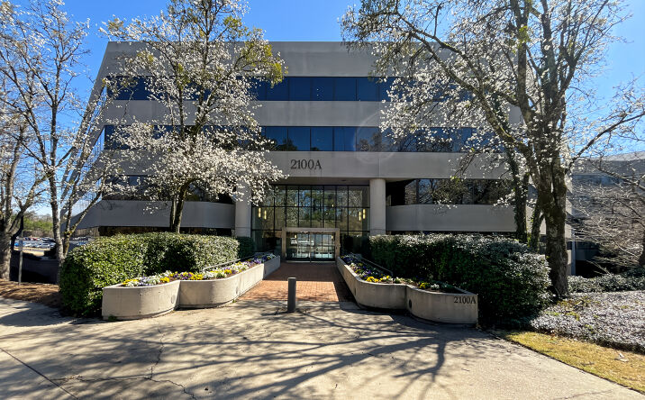 Pictures of Office property located at 2100 Southbridge Parkway, Suite 650, Birmingham, AL 35209 for lease - image #1