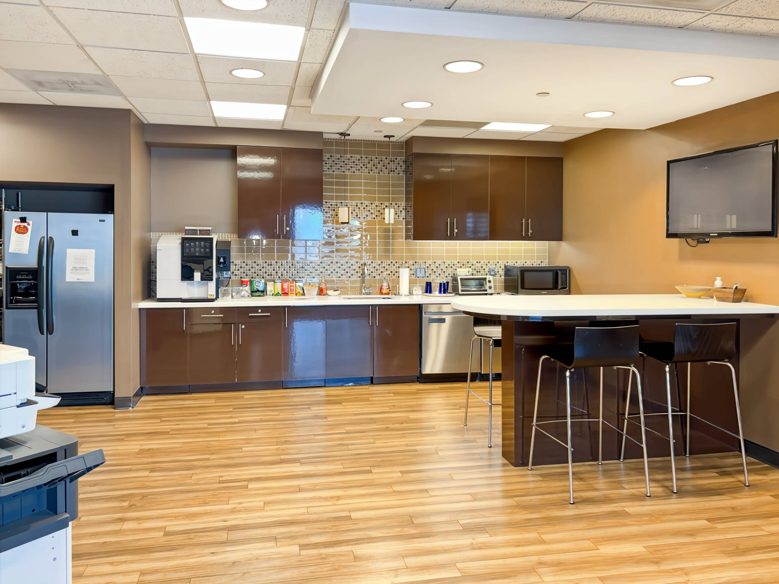 3636714