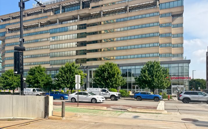 Pictures of Office property located at 400 East Pratt Street, 8th Floor, Baltimore, MD 21202 for lease - image #1