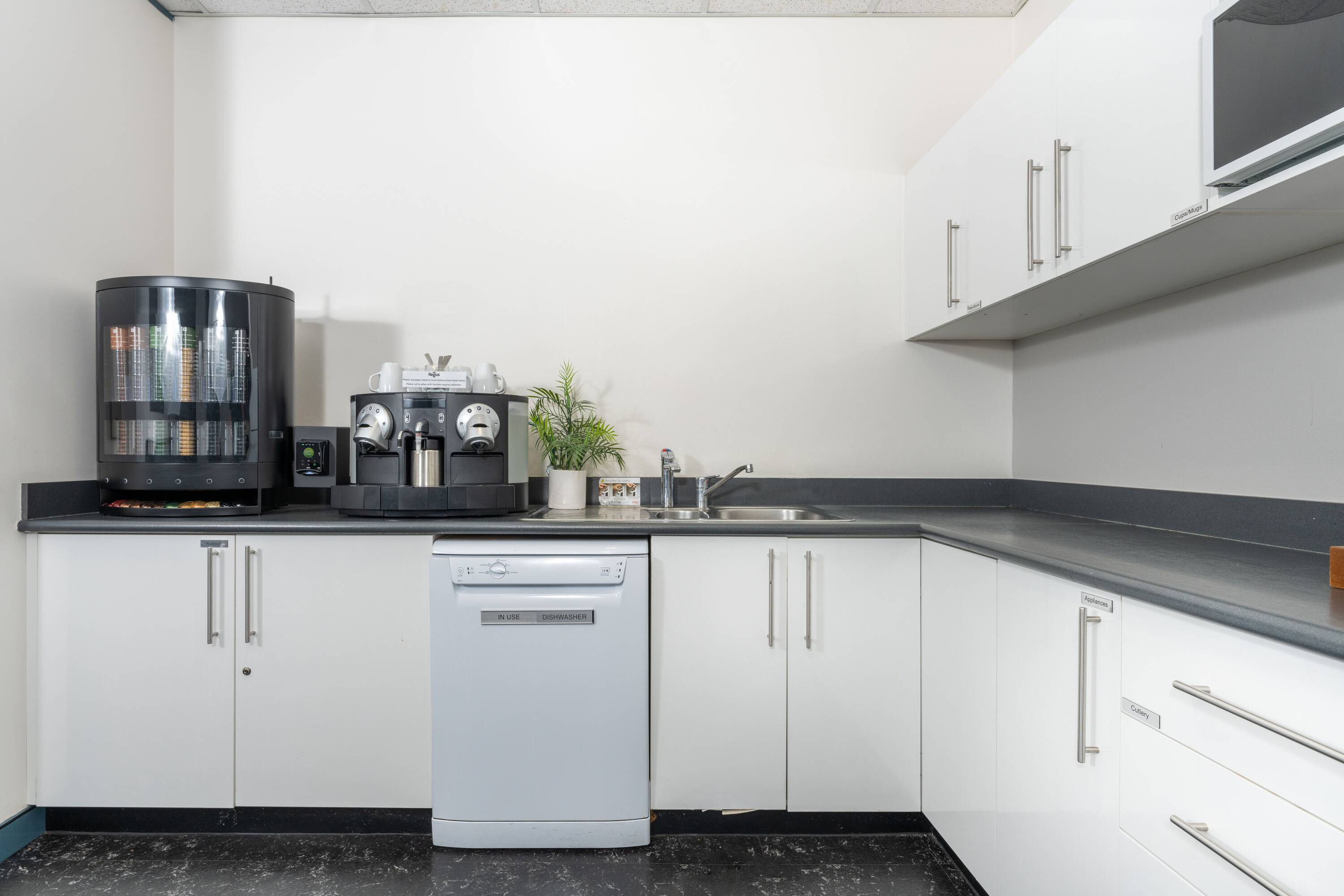 3641693