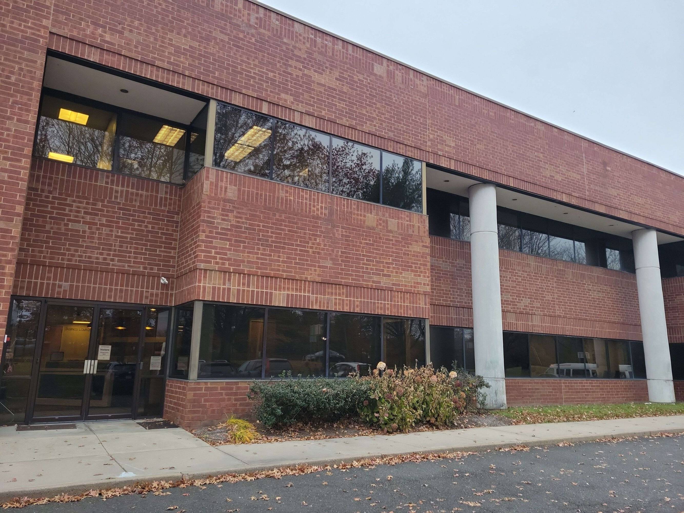 3648655