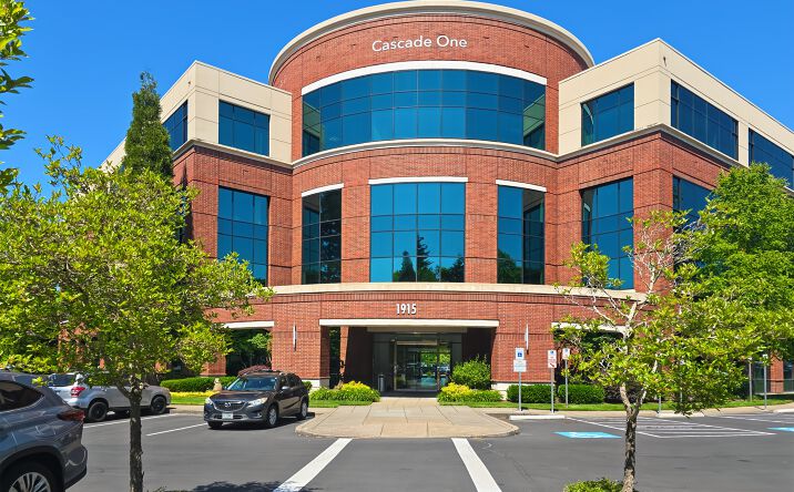 Pictures of Office property located at 1915 NE Stucki Avenue, Ste 400, Hillsboro, OR 97006 for lease - image #1
